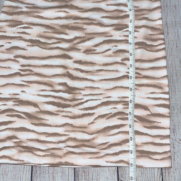 🌸 Clearance! 🌸 Animal Print Body-con Mini Dress Size M - Picture 6 of 9